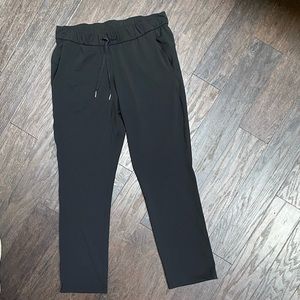 LuLu Lemon On the Fly Pant